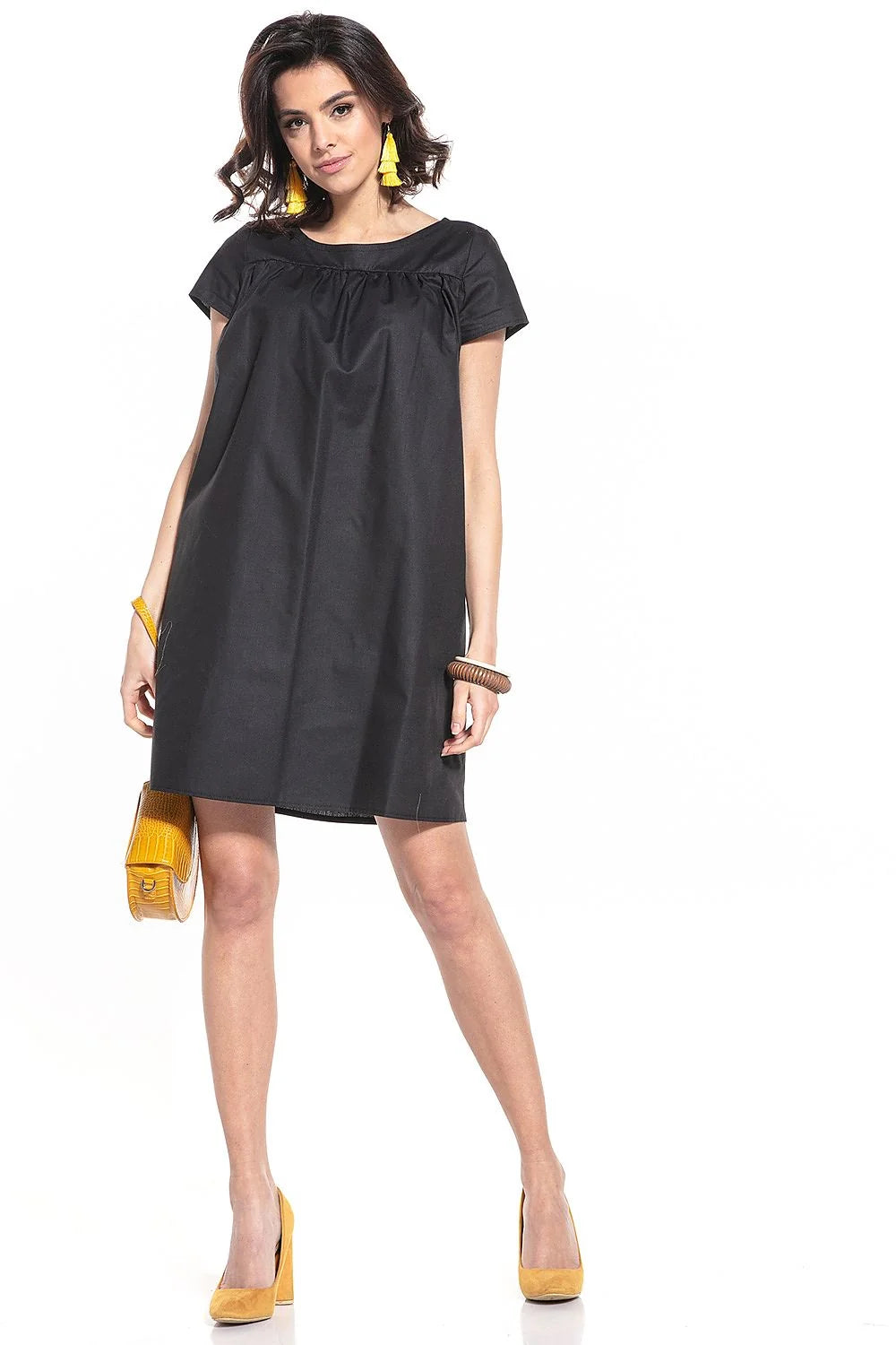 robe jour féminine fluide coton noir manches courtes coupe ample droite trapèze col rond fronces popeline légère structurée longueur genou
