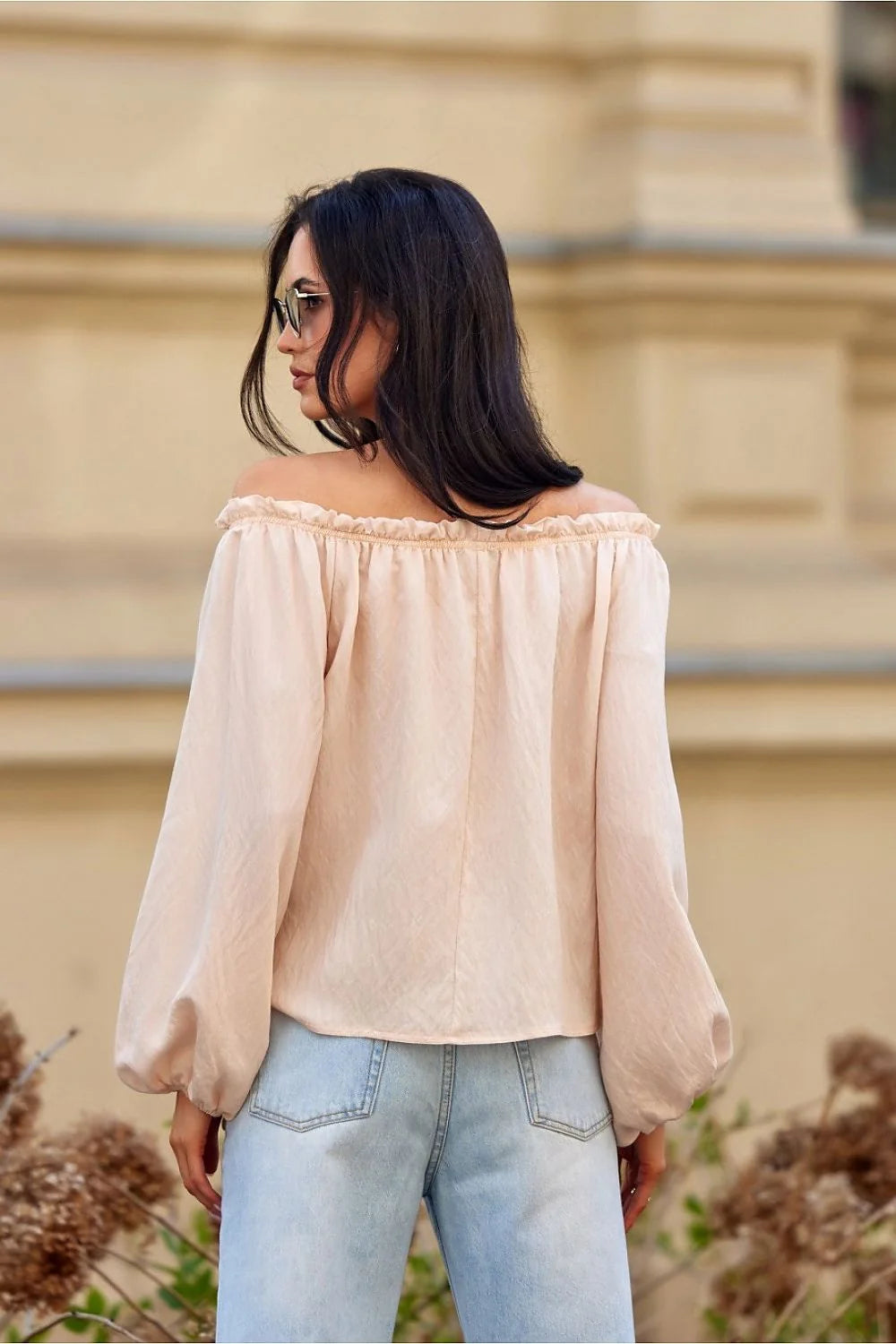 Blouse femme style espagnol manches longues bouffantes décolleté élastique rose pâle matière douce taille ajustable