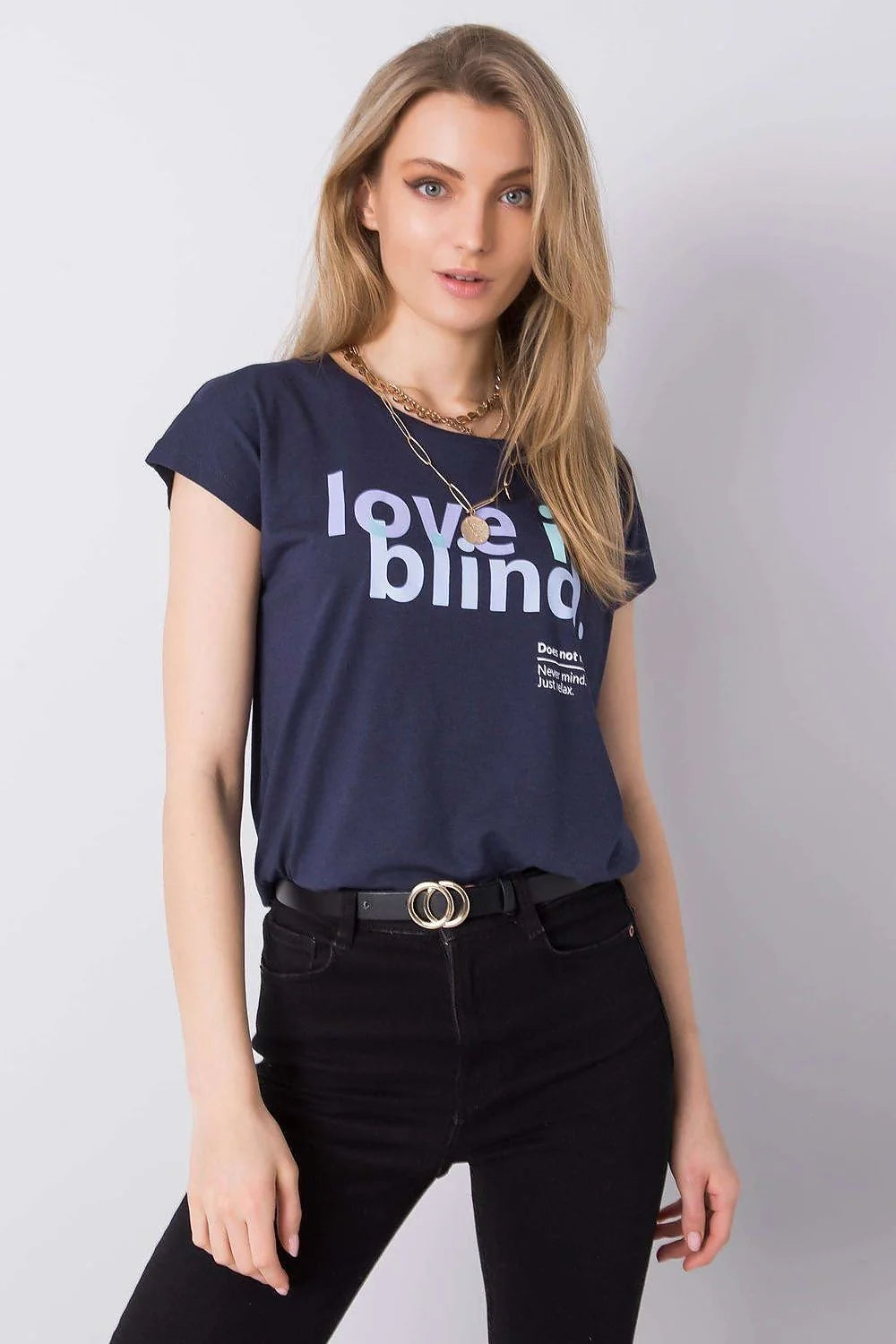 T-shirt Stitch&Soul pour femme, design moderne 'love is blind', couleur bleu marine, coton 50% modal 50%, coupe droite, manches courtes, encolure ronde, style décontracté, idéal pour quotidien et occasions spéciales