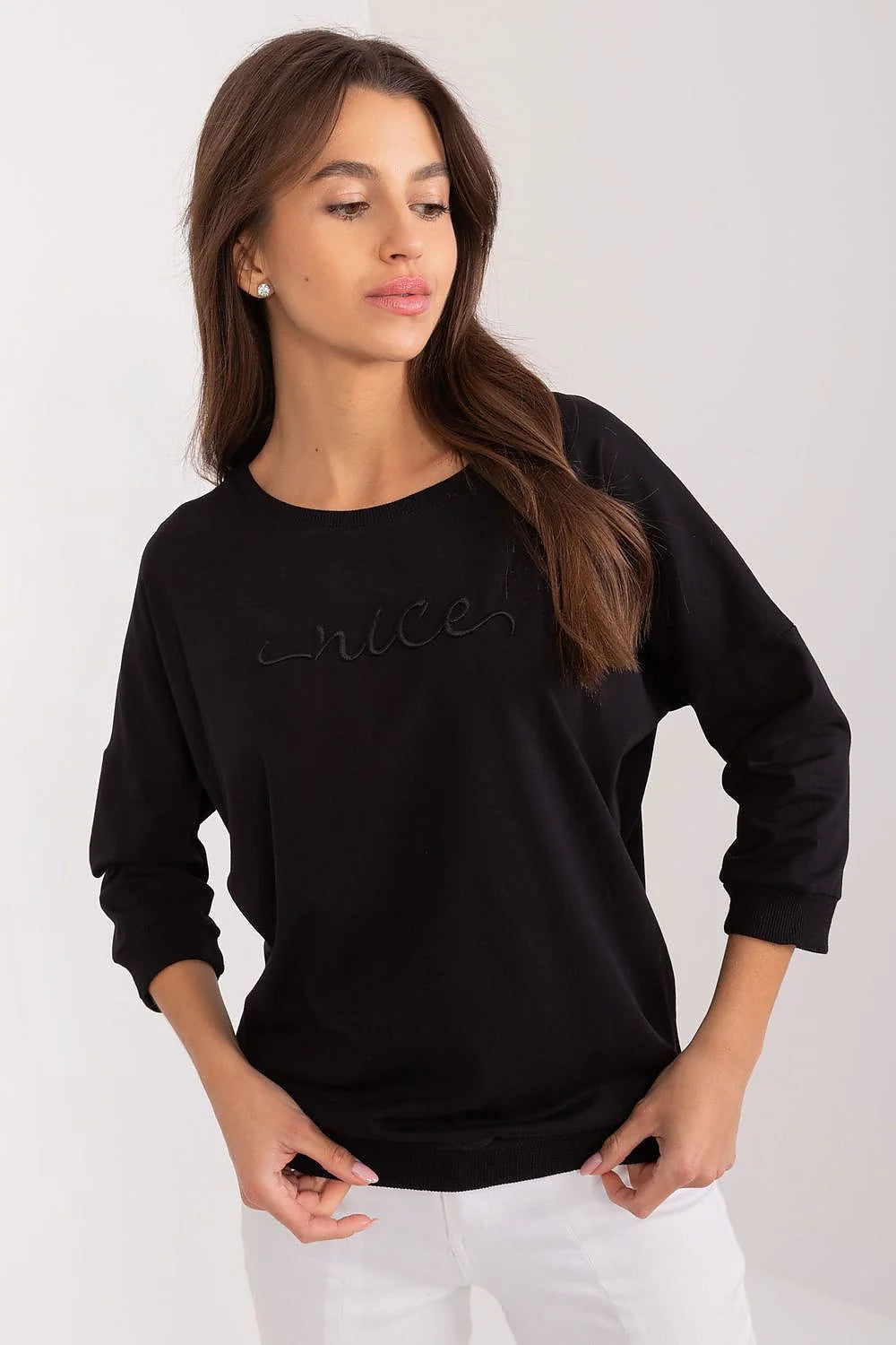Sweatshirt femme en coton minimaliste couleur noire manches longues encolure ronde embroidered nice style décontracté polyvalent pour quotidien