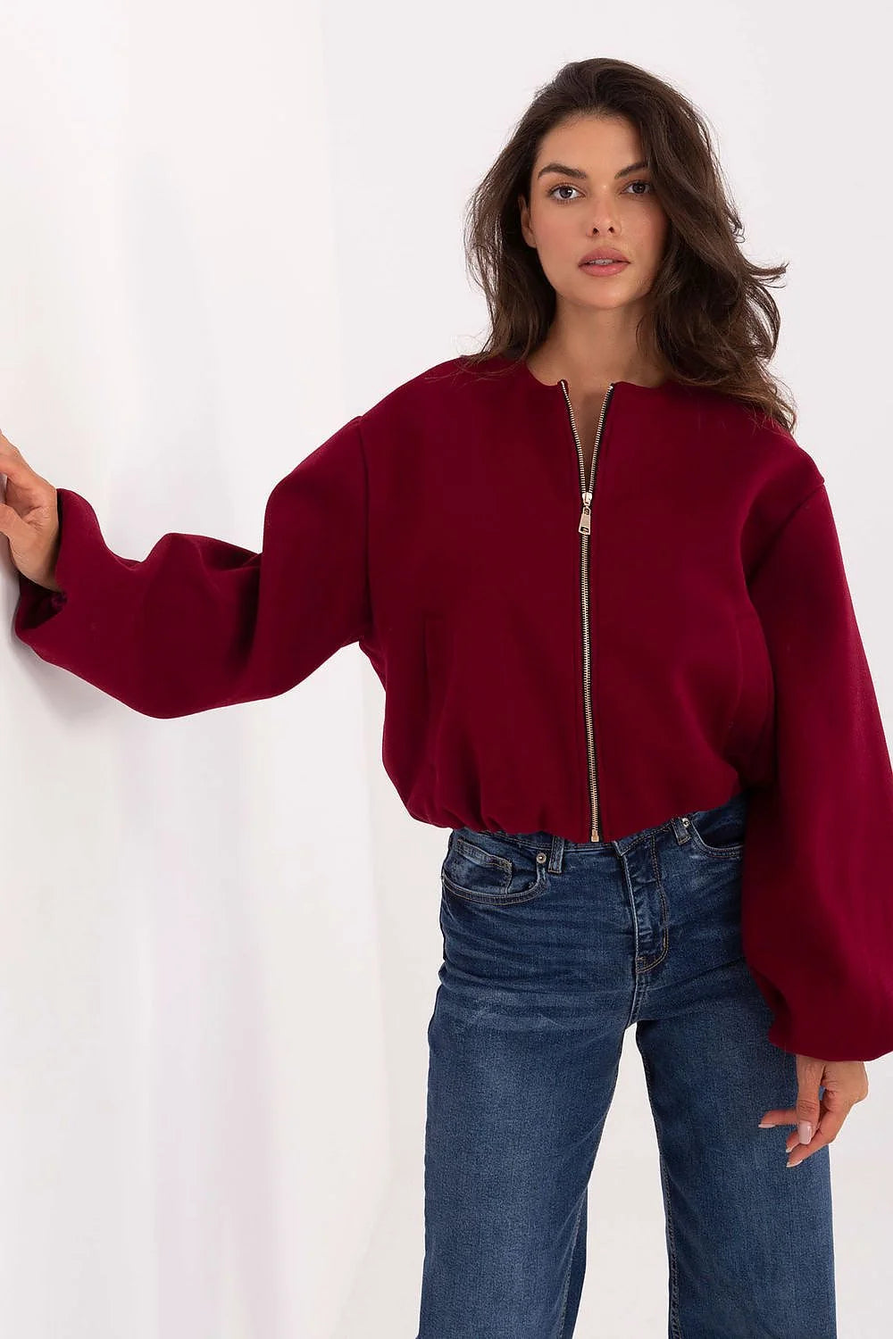 veste femme bomber zippée bordeaux coupe courte boxy chic automne lainage feutre col rond manches ballon poches élastiqué