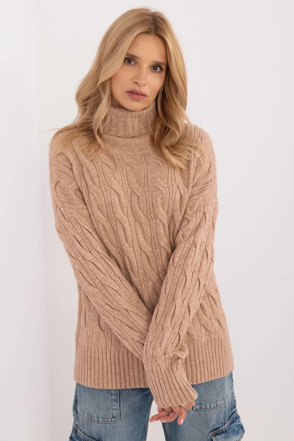 Pull femme col roulé torsades design classique acrylique polyester polyamide beige clair automne hiver