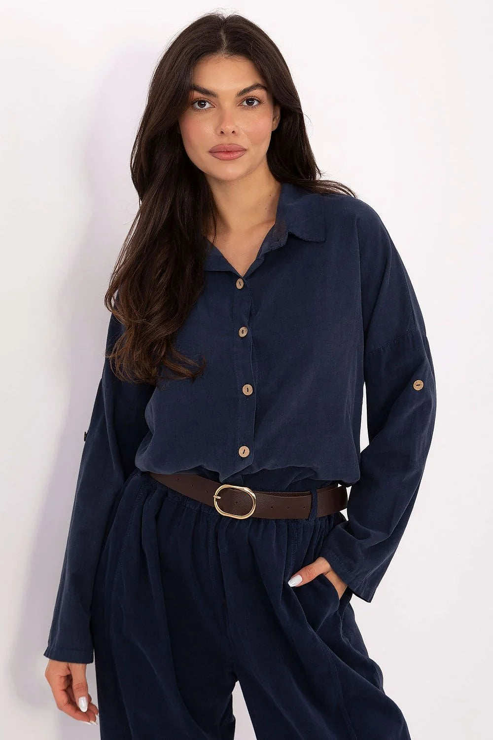 chemisier femme manches longues velours côtelé bleu marine coupe ample col classique boutonnage boutons imitation bois retroussables confort polyester