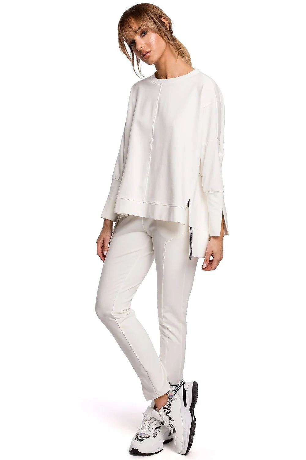 Sweatshirt ample coton noir moderne confortable manches longues fentes poignets pour femme décontractée élégante