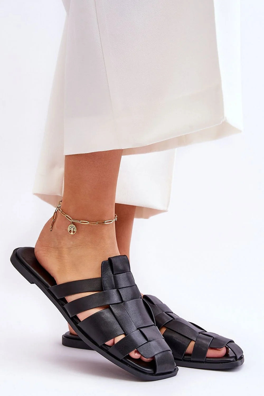 Sandales femme élégance style moderne cuir artificiel talon plat anti-dérapant chaîne dorée noire ouverture toe
