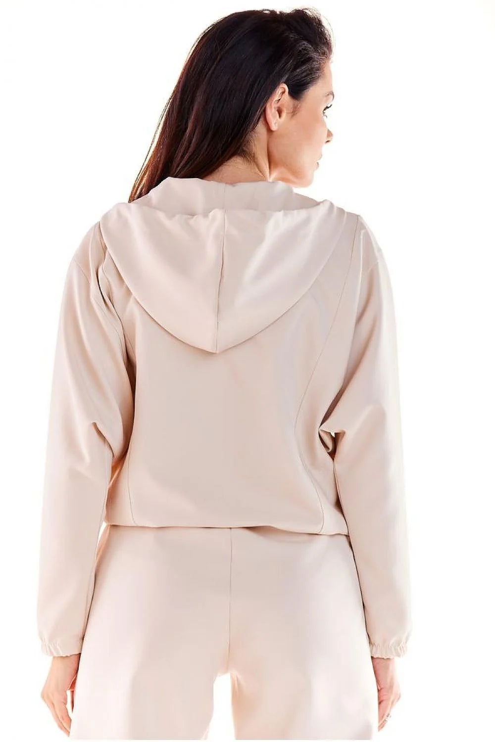 ensemble casual femme veste pantalon jogger beige nude zippé capuche cordons taille élastique poches latérales molleton ample noir contrastant