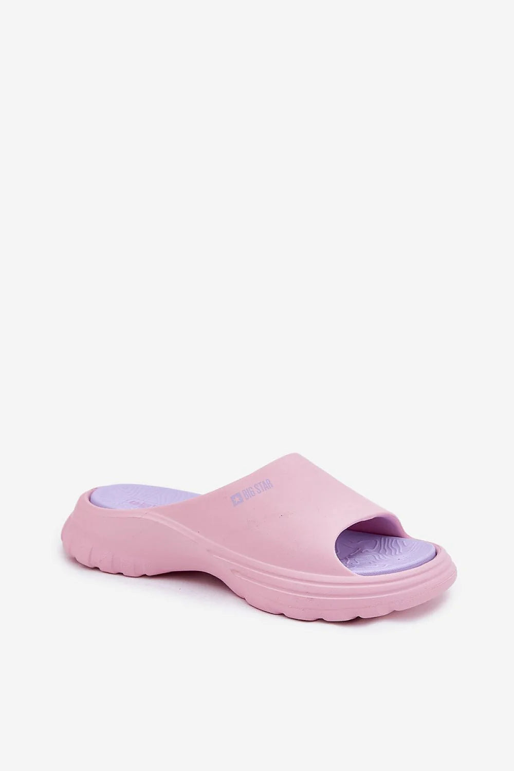 Sandales femmes style moderne minimaliste couleur rose pastel semelle EVA conforturable vacances piscine détente jardin