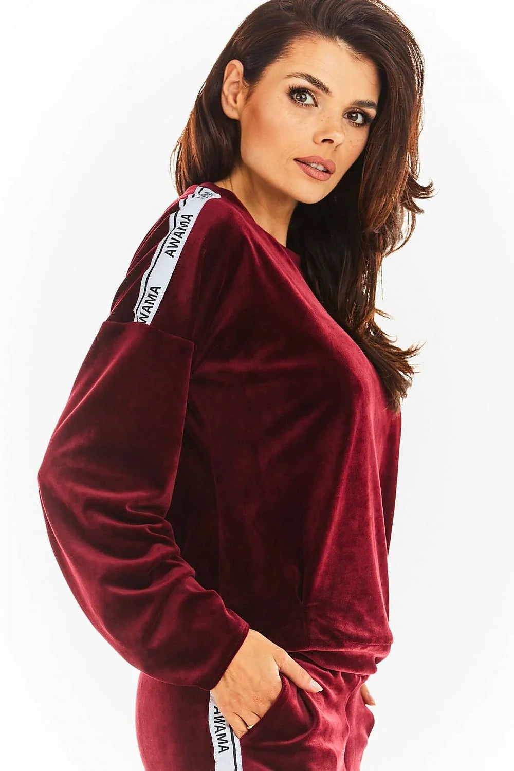 Sweatshirt femme velours bordeaux casual-chic confortable manches longues col rond mode automne élégance