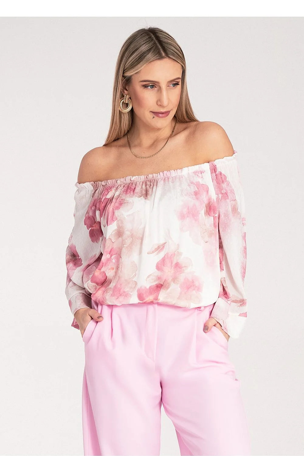 chemisier espagnol ample encolure large épaules dénudées manches trois quarts poignet fin doublure viscose polyester imprimé floral rose blanc romantique