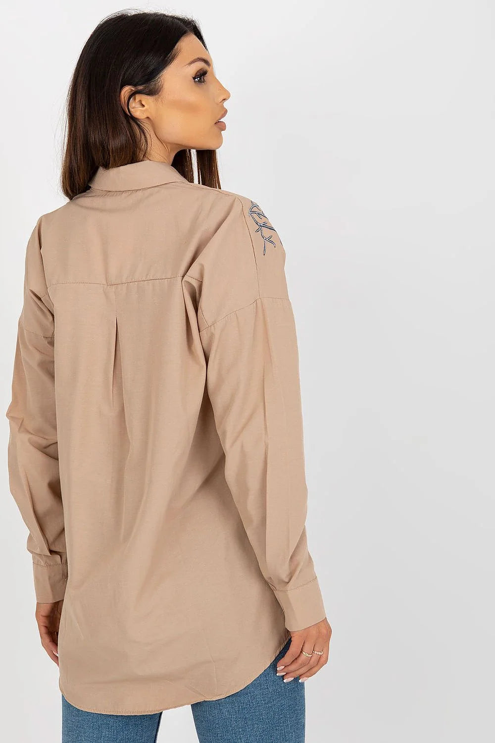 chemise femme manches longues ample oversize tunique col classique beige sable tissu léger fluide coton polyester mélange brodée épaule étoile