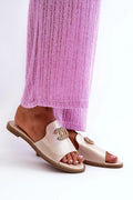 Sandales élégantes ouvertes femmes cuir artificiel doré strass détails plateau perlé beige occasion estivale