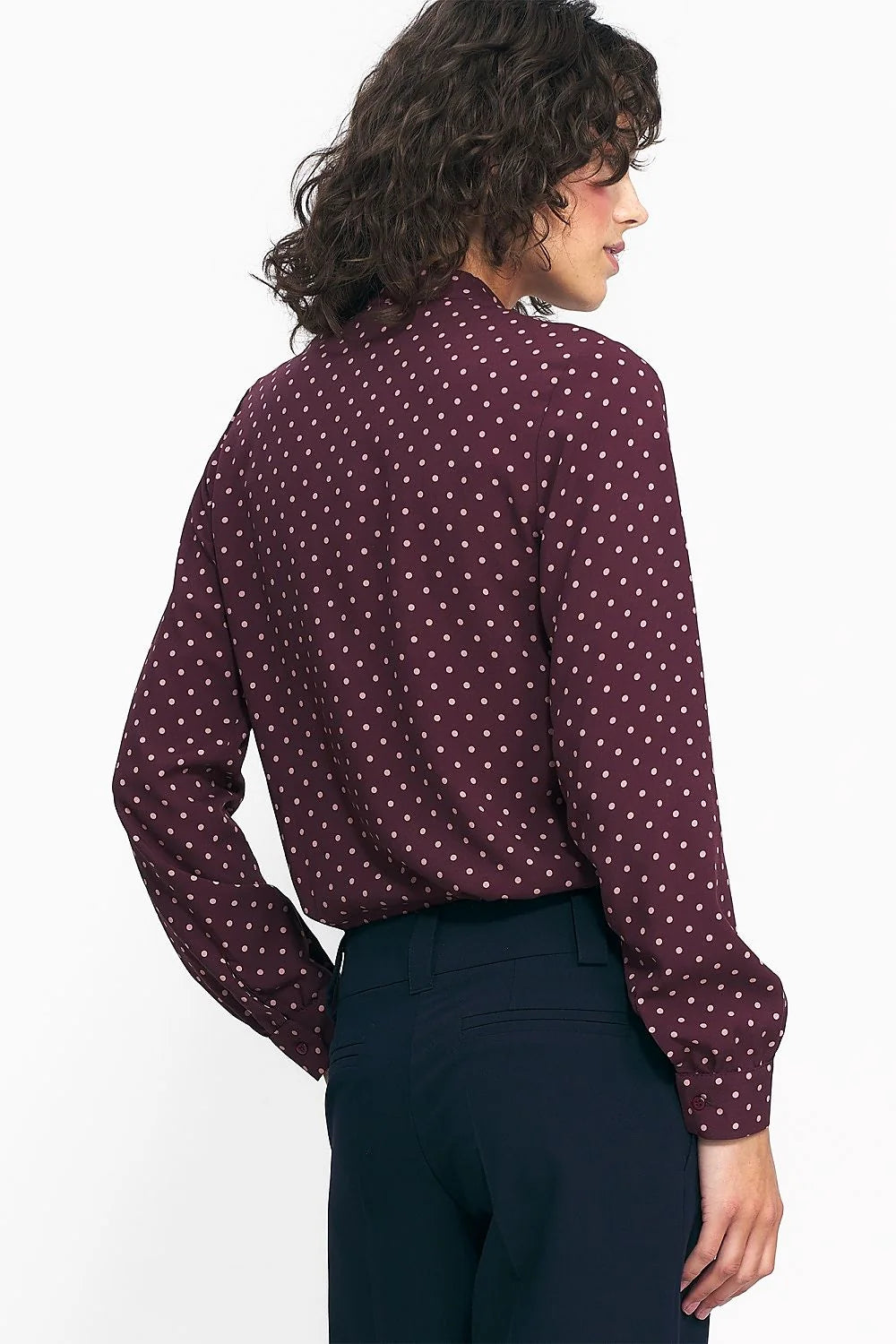chemise femme manches longues col montant mao pois bordeaux rose pâle viscose fluide légère coupe ajustée poignets boutonnés professionnelle élégante