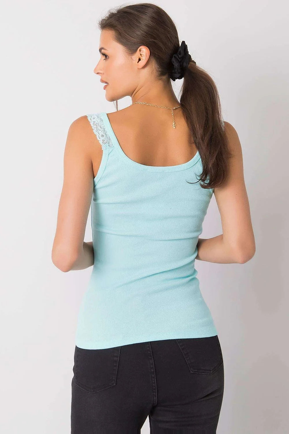 Débardeur pour femme style moderne élégance dentelle bretelles larges nœud décoratif couleur bleu clair ajusté confort