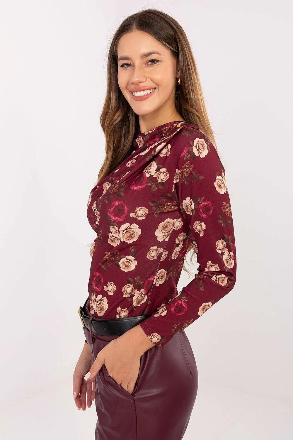 chemisier femme ajusté slim viscose polyester jersey extensible toucher doux imprimé floral grenat roses crème col bénitier drapé manches longues