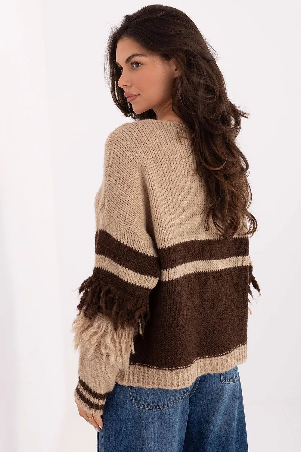 cardigan femme bicolore beige marron rayures horizontales grosse maille duveteuse oversize colV boutonnée franges manches longues boutons dorés boheme chic