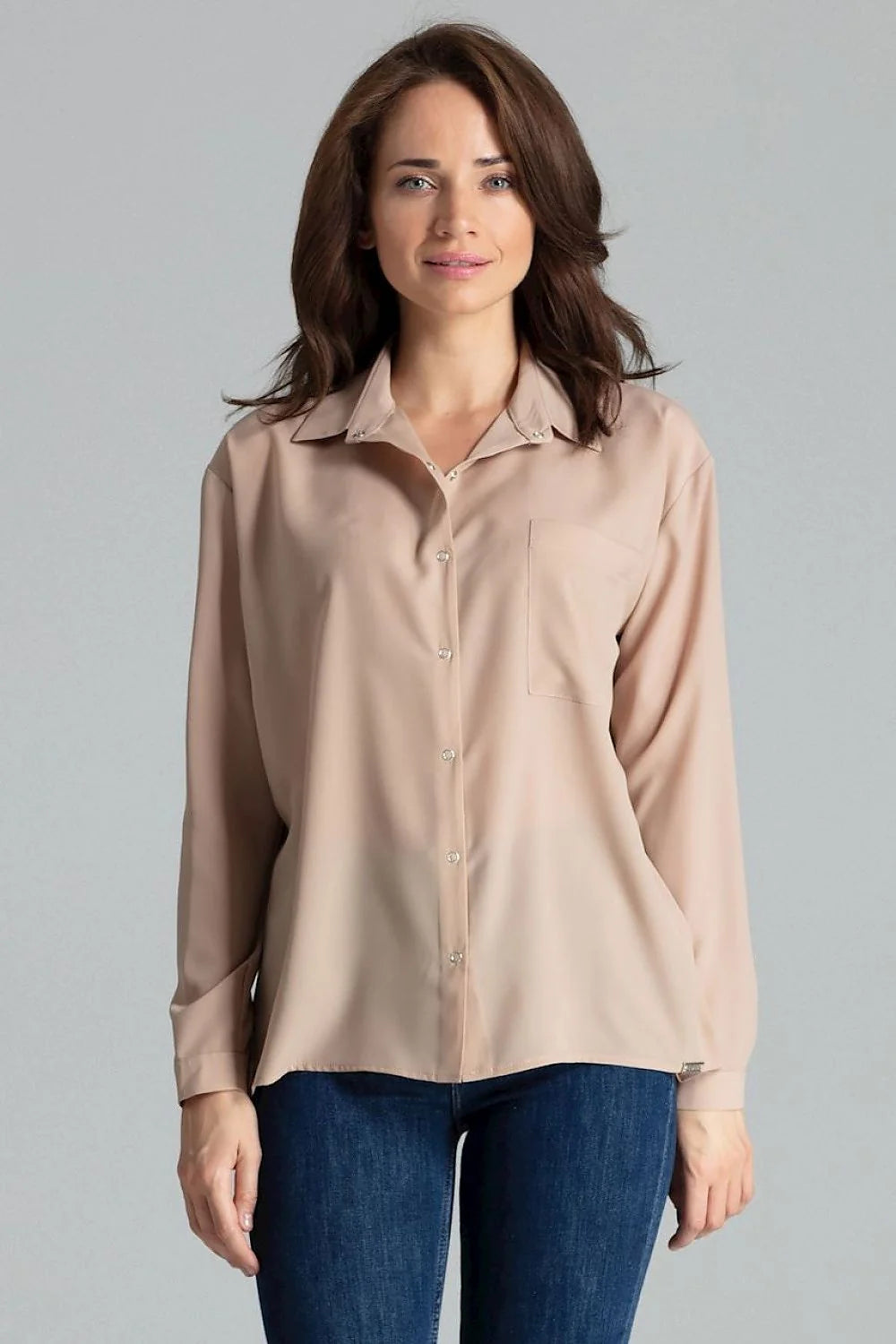 Chemise élégante pour femme en tissu fluide beige manches longues style classique et polyvalent