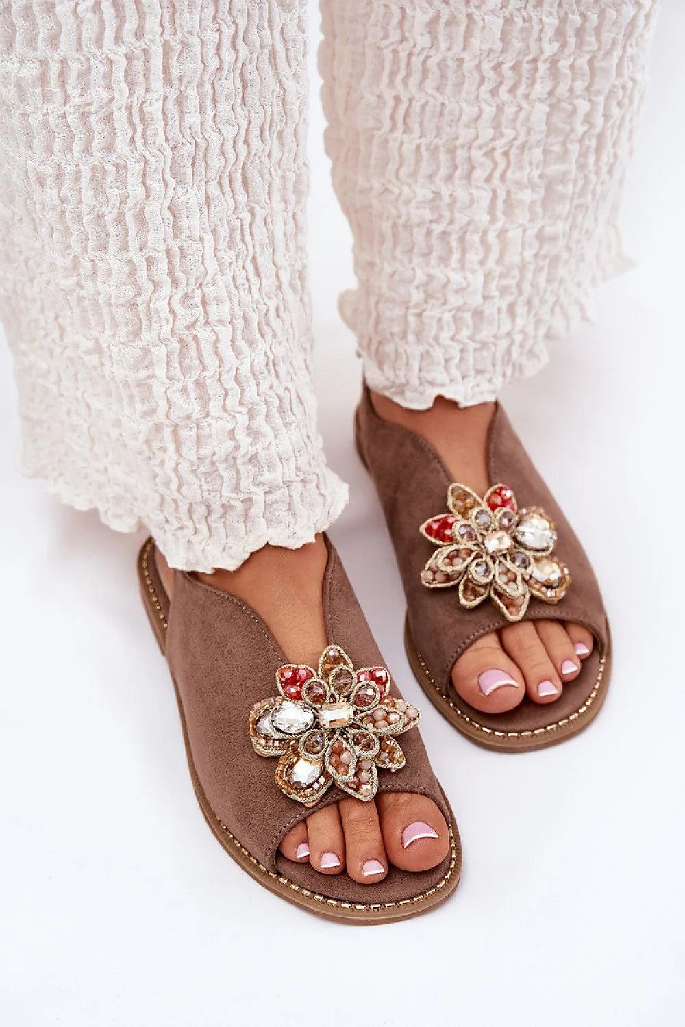 Sandales pour femme style boho-chic avec fleur décorative Talon plat Conforturable S.Barski sandales mode été