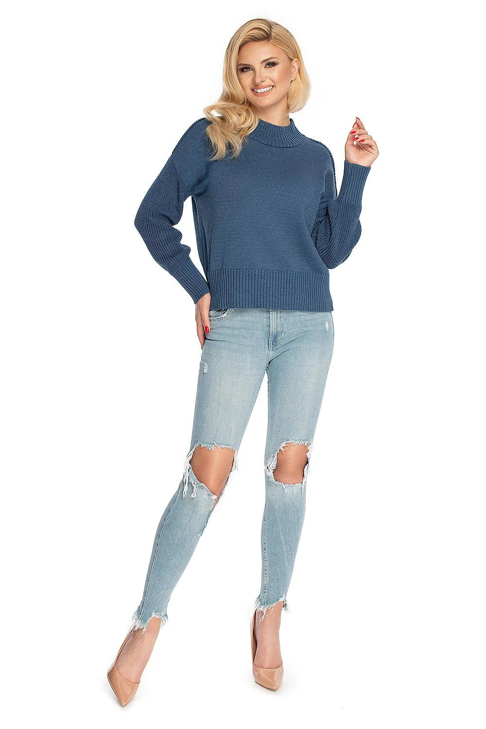 pull ample féminin blanc acrylique coton col montant manches longues bordcotes épaules tombantes coupe droite courte oversize doux maille fine