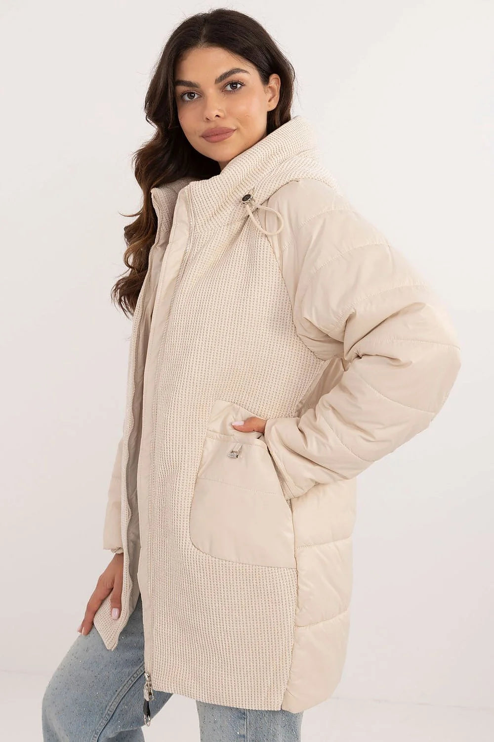 Manteau femme moderne élégant beige clair mixte matelassé tricot manches longues capuche poches grandes fermeture éclair