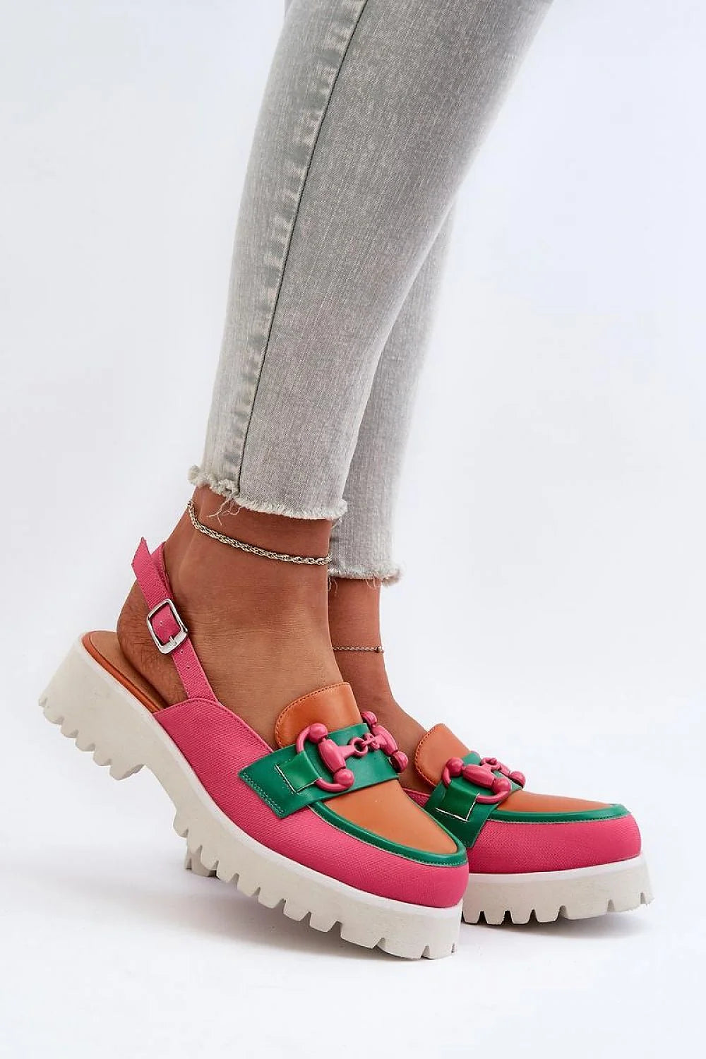 Sandales plateforme talon carré cuir artificiel coloris vives rose vert beige femmes été 2023 style rétro années 70