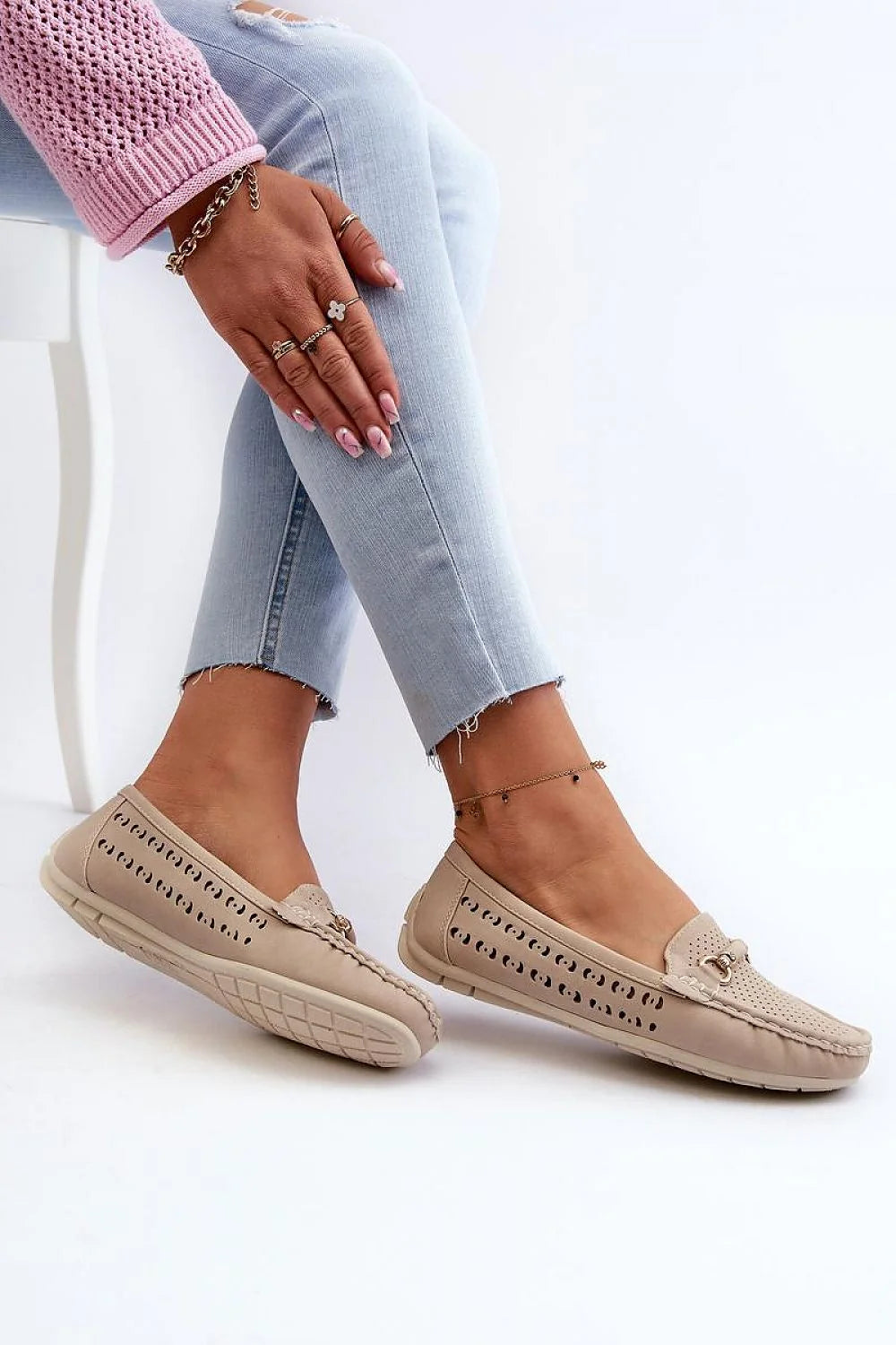 Mocassins pour femmes style moccasin slip-on cuir écologique doré semelle plate intérieur doux beige versatile élégance casuelle confort quotidien chaussures élégantes femmes