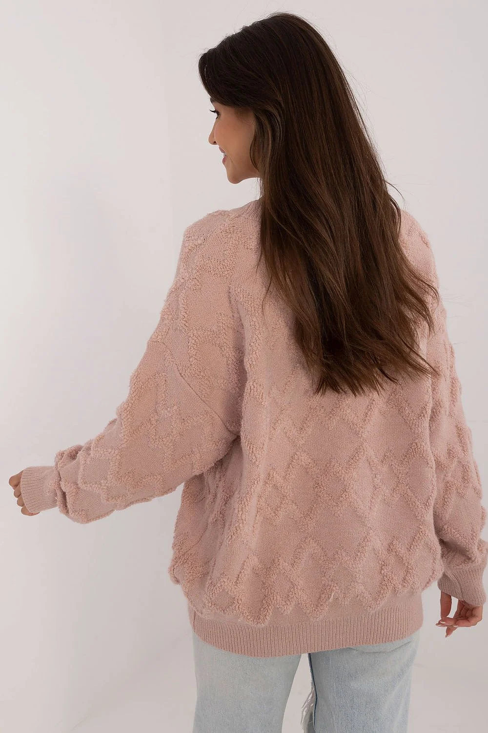 pull femme oversize maille chenille rose poudré motif losanges col rond manches bouffantes poignets côtelés ourlet confortable