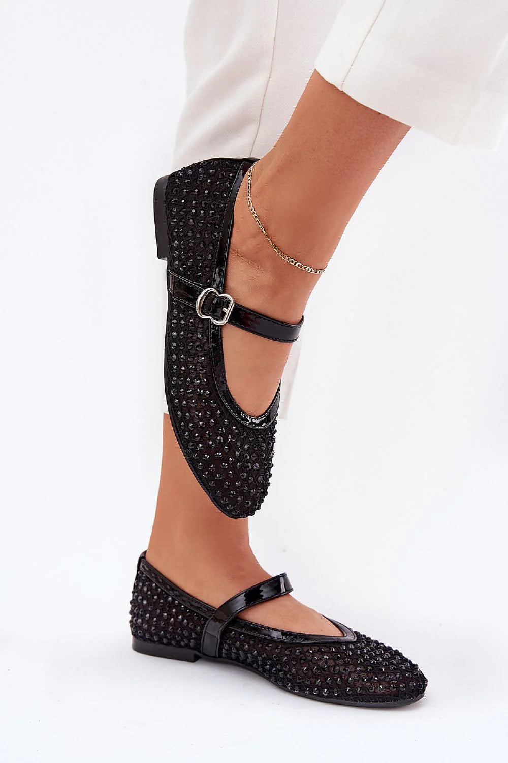 Ballerines élégantes pour femme en cuir artificiel mesh perles noires strap T boucle métallique argentée semelle plate confortable occasion quotidienne soir