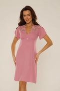 Chemise de nuit De Lafense en viscose dentelle transparente encolure V manches courtes coupe fluide couleur rose doux femme