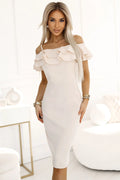 Robe de jour Numoco épaules nues volants tissu de haute qualité doux au toucher beige clair coupe ajustée longueur mi-longue occasions spéciales soirées élégantes taille ajustable matériau confortable style raffiné