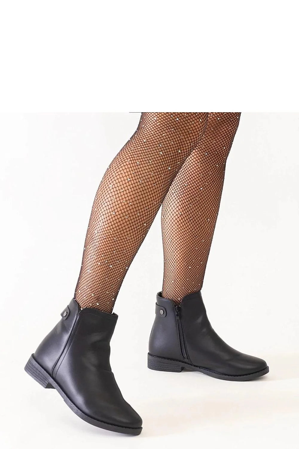 bottines noires cuir écologique Pereia talon plat doublées chaleur confort semelle antidérapante coutures renforcées fermeture éclair latérale bouton pression minimaliste