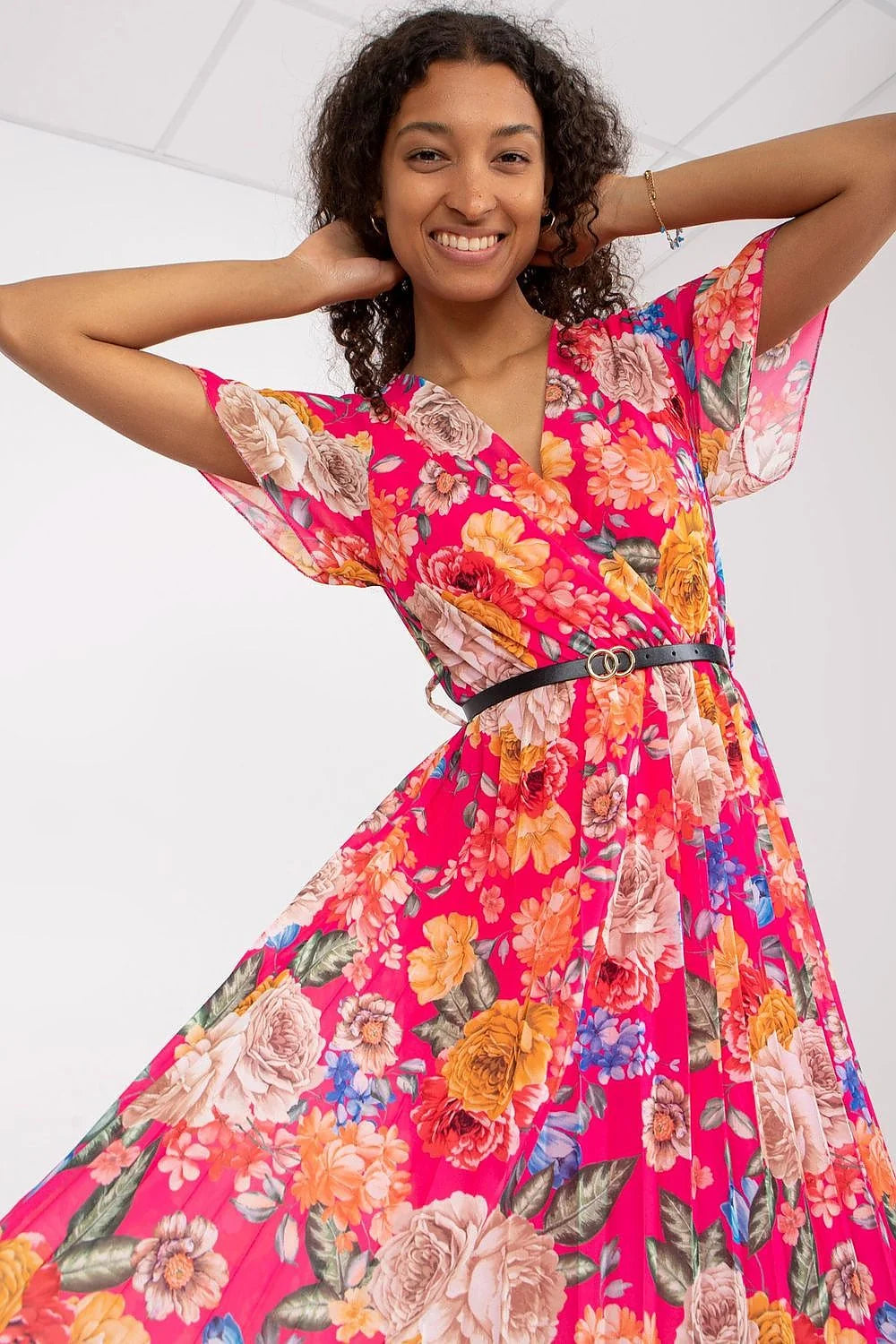 Robe polyester viscose élasthanne vert floral midi évasée col v manches courtes ceinture noire Italy Moda