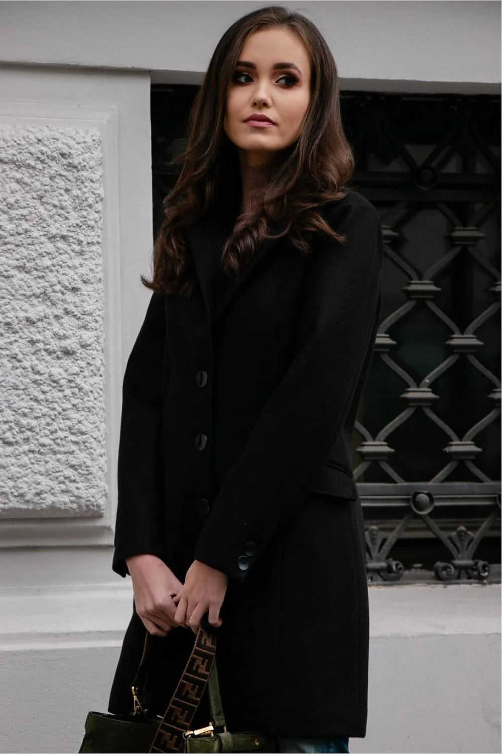Manteau classique élégant pour femme en laine acrylique coupe ajustée boutons noirs taille ajustable manches longues