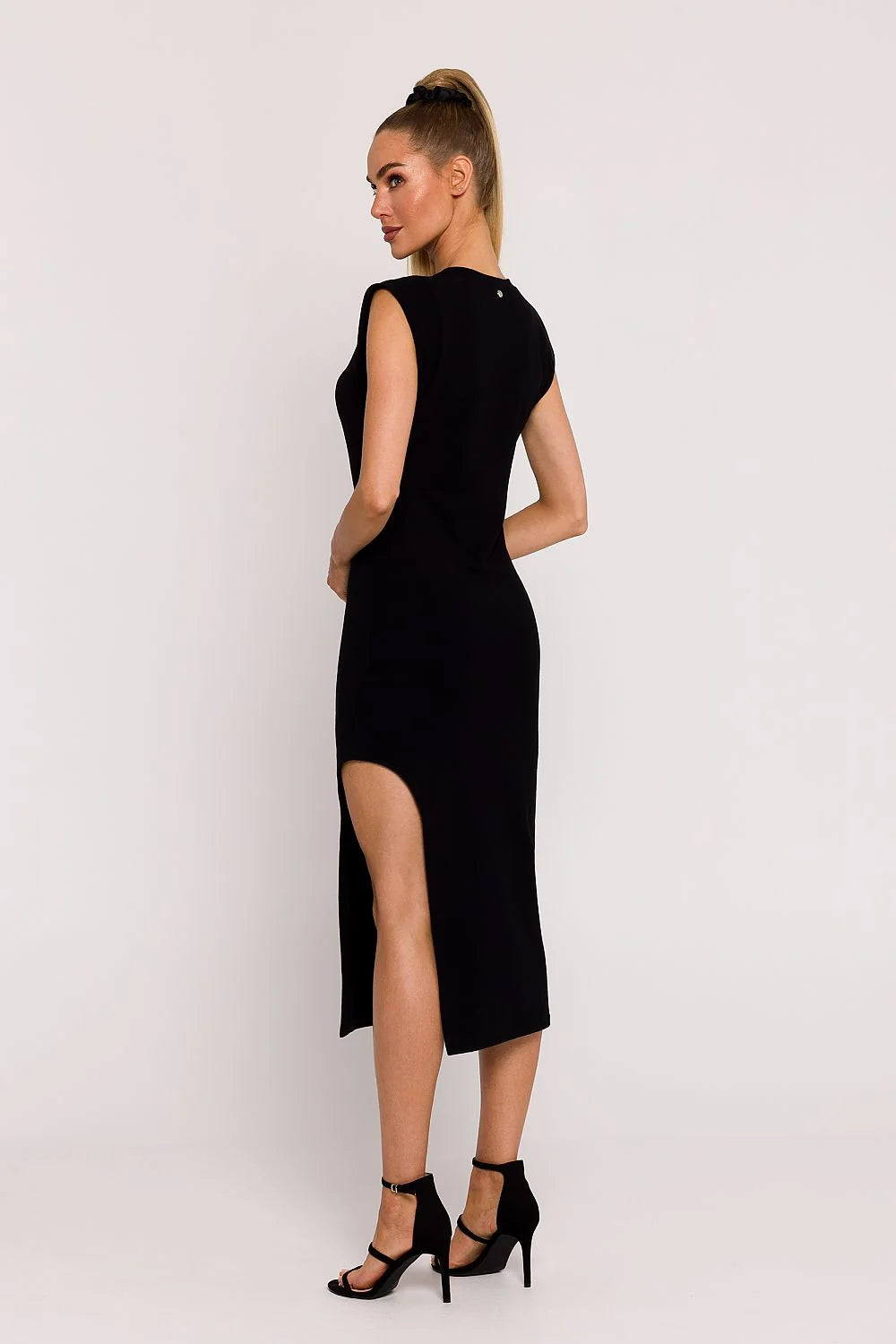 Robe de jour Moe noire longueur midi épaulettes discrètes fente haute maille confort élégance femme mode