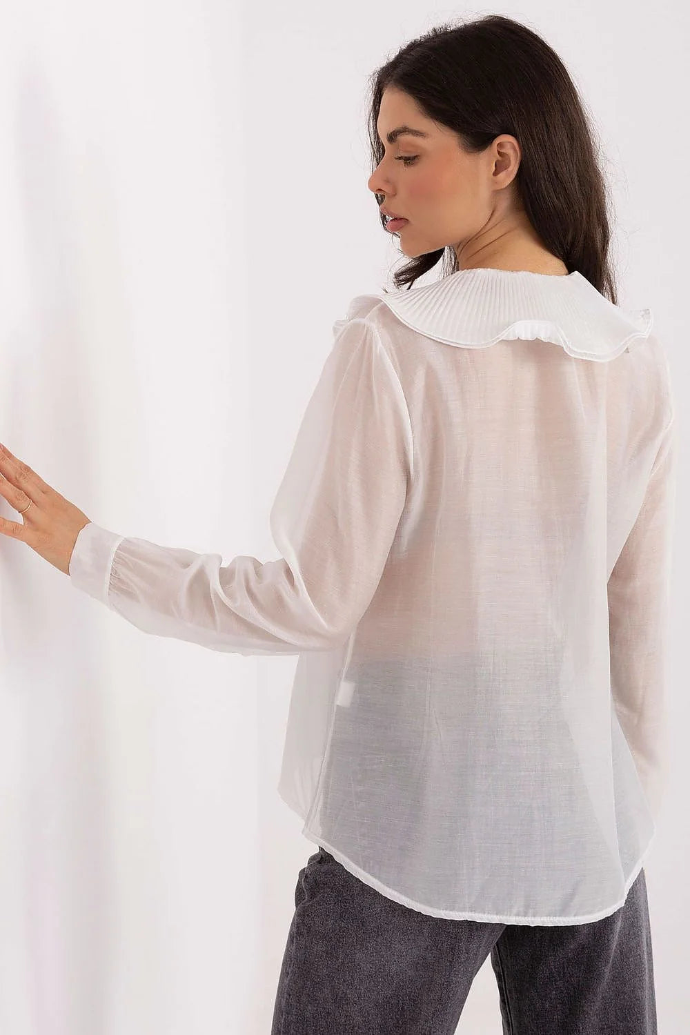 chemise femme manches longues blanche tencel polyester semitransparent chiffon plastron volant plissé col rond romantique vintage droite cintrée poignets boutonnés