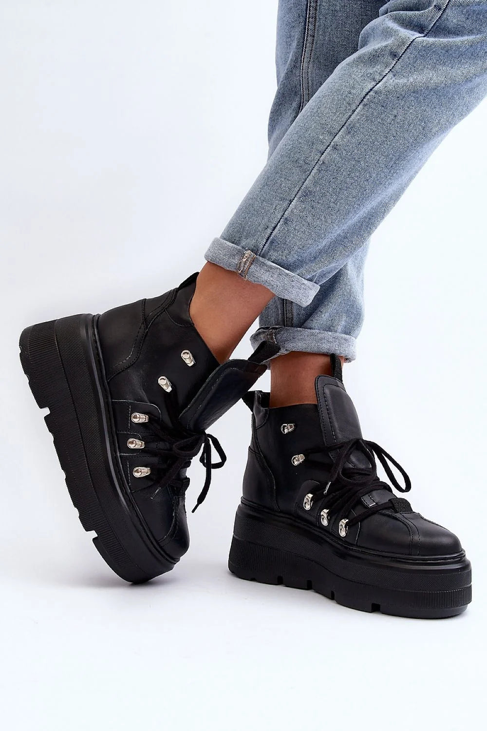 bottines montantes femmes cuir noir naturel audacieux chunky semelle épaisse plateforme crantée talon 8cm rembourrée lacets œillets métalliques