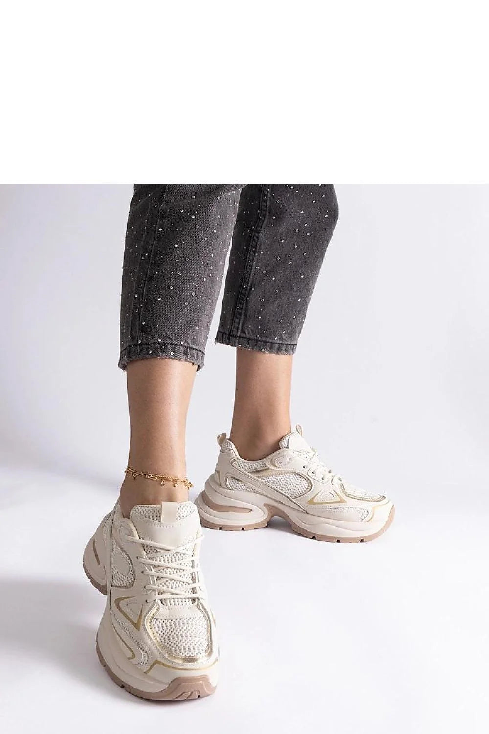 Baskets tendance femme beige crème semelle massive cuir synthétique maille respirante style urbain moderne basse confort