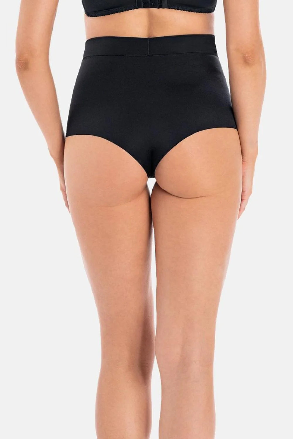 Culotte gainante Taille haute Femme Design moderne Matière haute qualité Élasthanne et Nylon Finitions discrètes Élégance et confort quotidien