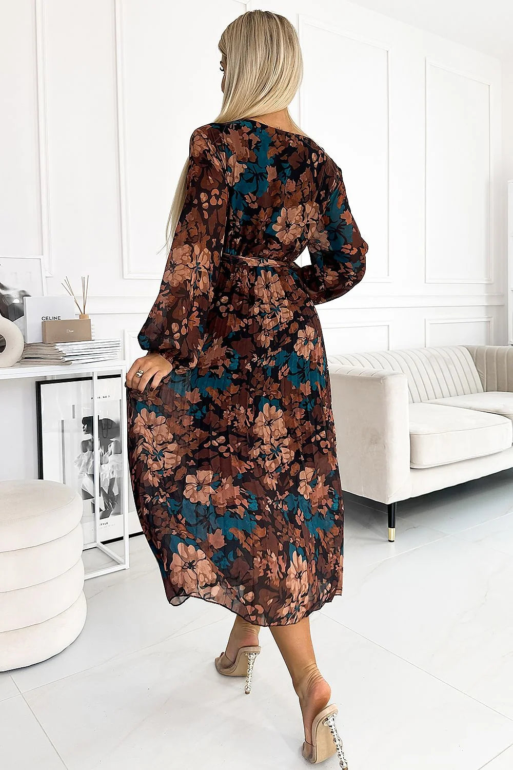 Robe de cocktail longue Numoco Basic en mousseline imprimée floral, manches longues transparentes, encolure en V, taille ajustable, polyester 95% elasthanne 5%, robe élégante pour soirées, mariages, réceptions