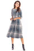 Robe élégante en polyester à carreaux gris et rose pastel pour femmes modernes et chics
