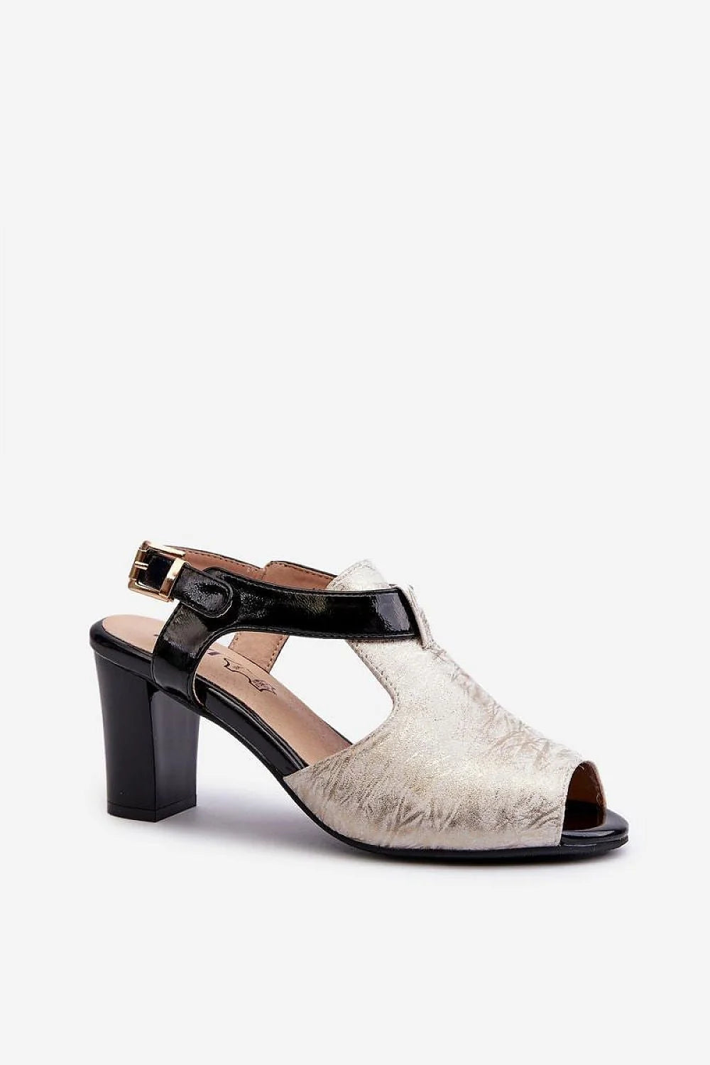 sandales femmes cuir artificiel talon bloc moyen empeigne craquelée métallisée beige sangles noires vernies boucle dorée réglable bride cheville pendentifs