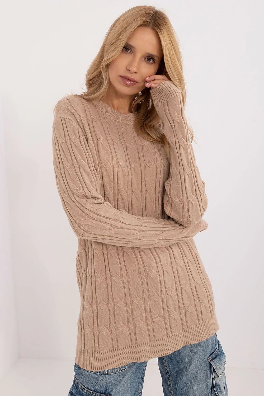 Pull pour femme élégant en viscose nylon PBT motif torsadé beige longueur standard manches longues col rond finitions côtelées coupe droite oversize