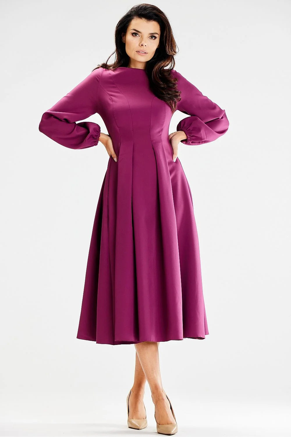 Robe élégante pour femmes en magenta longueur moyenne manches longues col montant coupe A-line fermeture zip dos