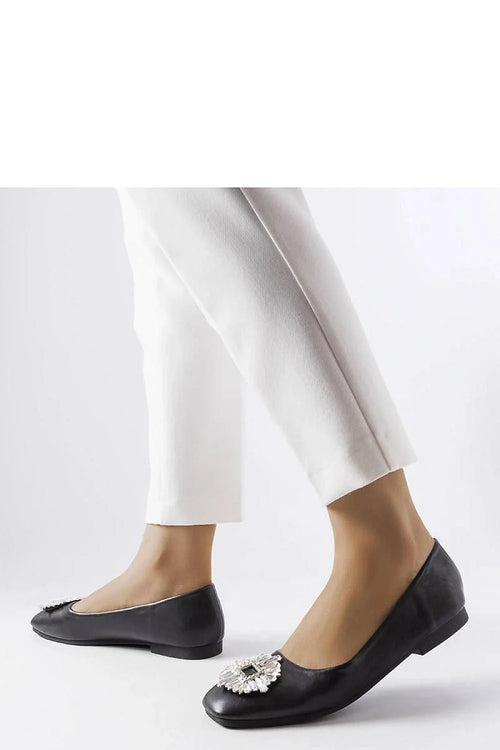 ballerines femme élégantes noir cuir écologique bout carré ornement cristaux argentés bijou semelle caoutchouc talon plat