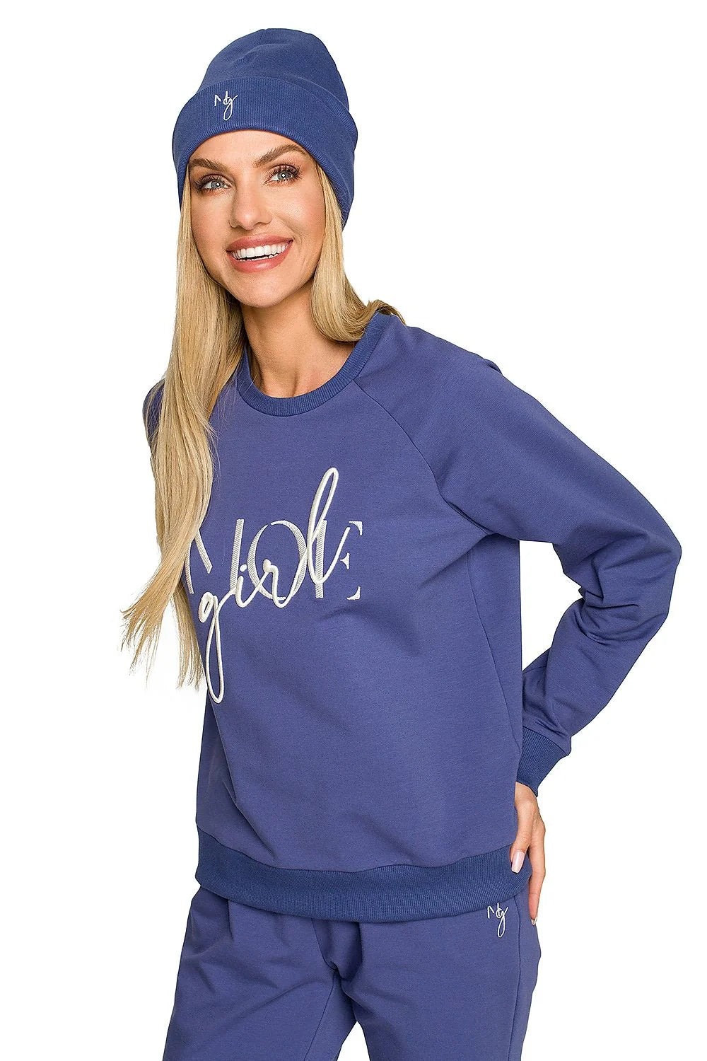 Bonnet Moe en maille stretch côtelée avec broderie dorée, sweat assorti col rond manches longues, ensemble mode femme élégant automne hiver