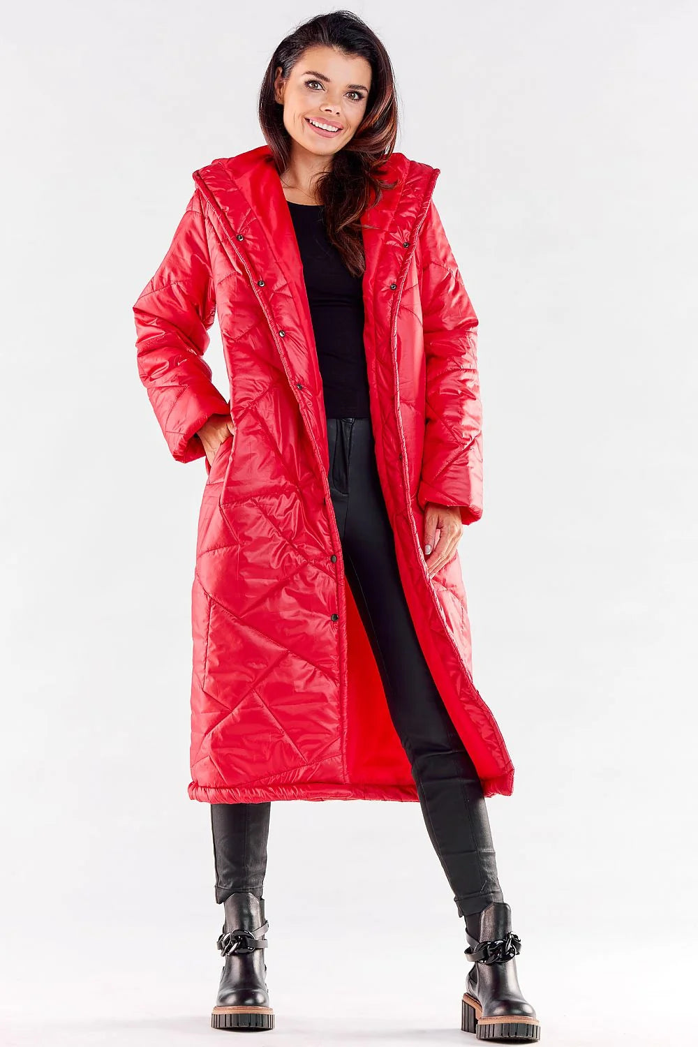 Manteau long pour femmes design moderne fonctionnel matelassé capuche intégrée couleur rouge vif polyester 100 % taille L/XL