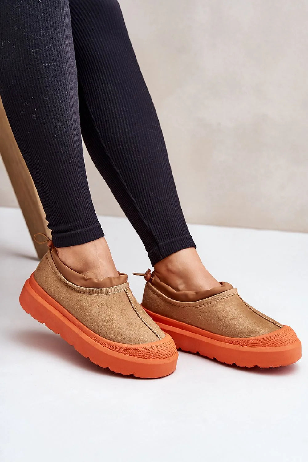 Bottes de neige Step in style mode femme moderne couleur beige fourrure isolateur thermique semelle épaisse confortable