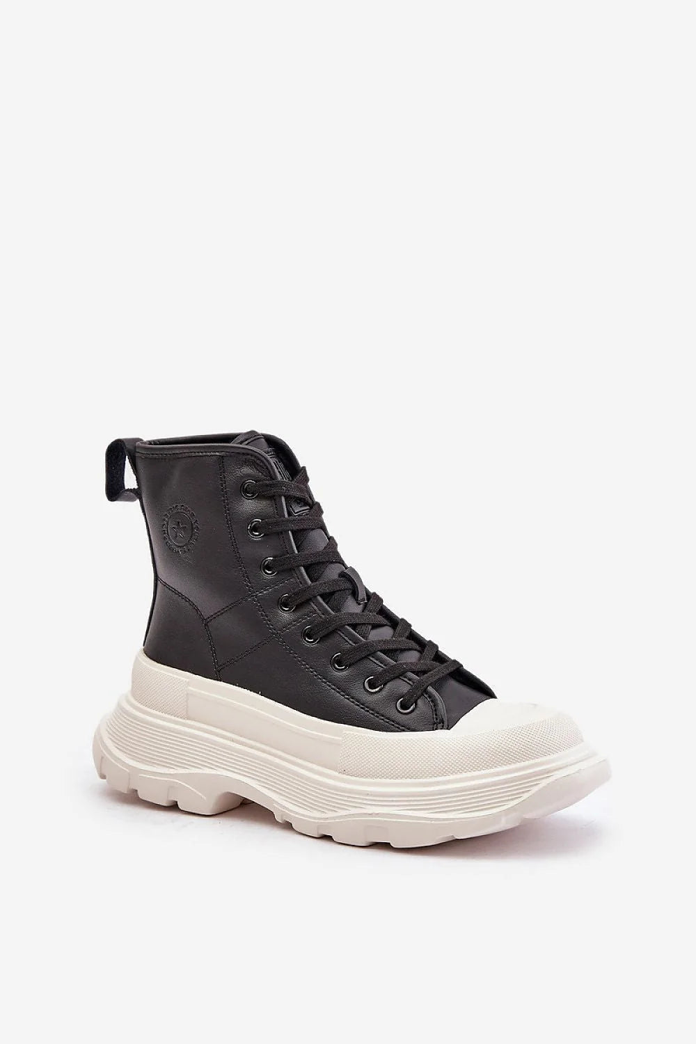 bottines femmes montantes cuir noir tige lisse lacets œillets semelle plateforme blanche crantée adhérente robuste urbaine volumineuse doublure moelleuse