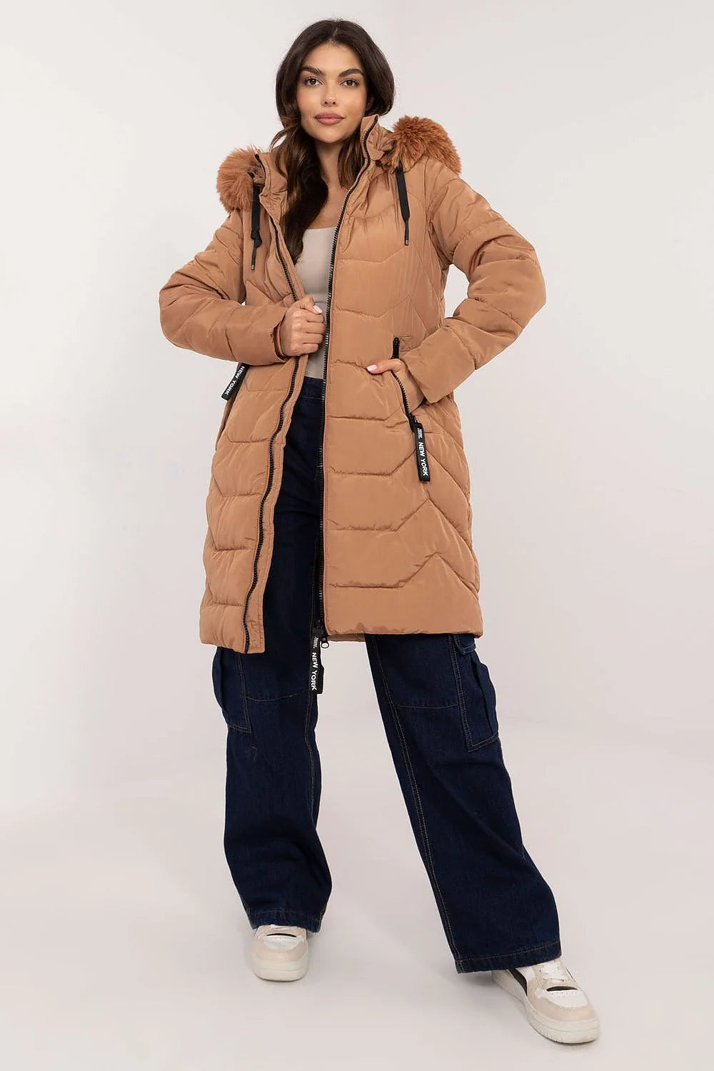Veste matelassée femme style urbain beige camel longueur longue manches longues capuche fourrure amovible automne hiver insulation synthétique