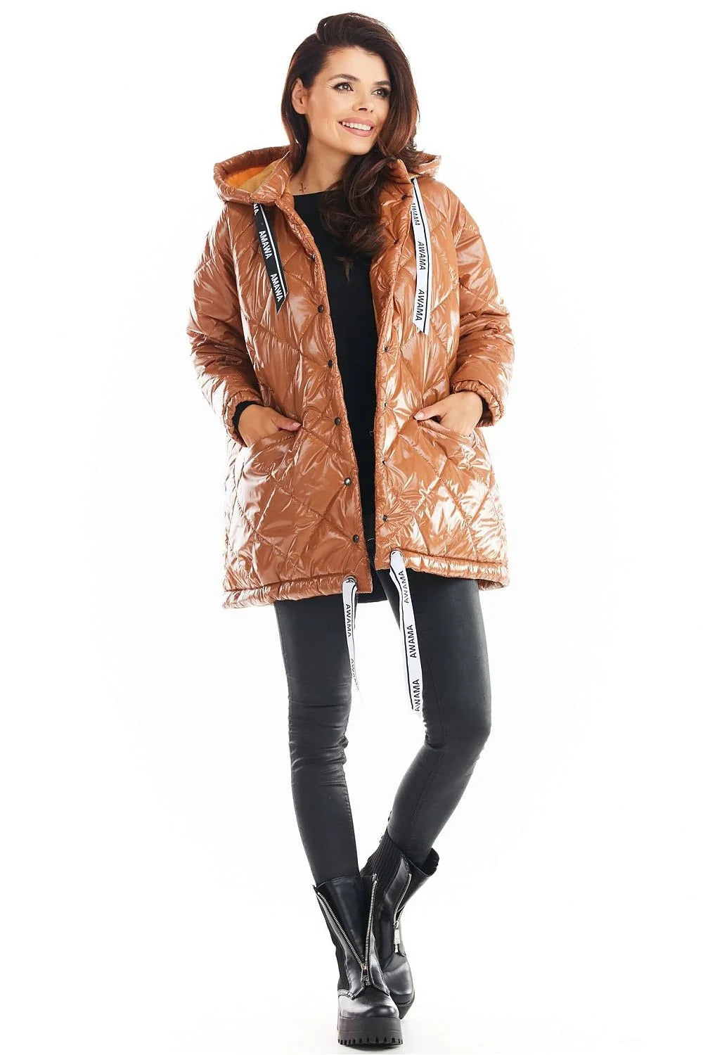 Veste matelassée oversize polyester moderne élégante avec capuche féminine parfaite hiver noir tendance