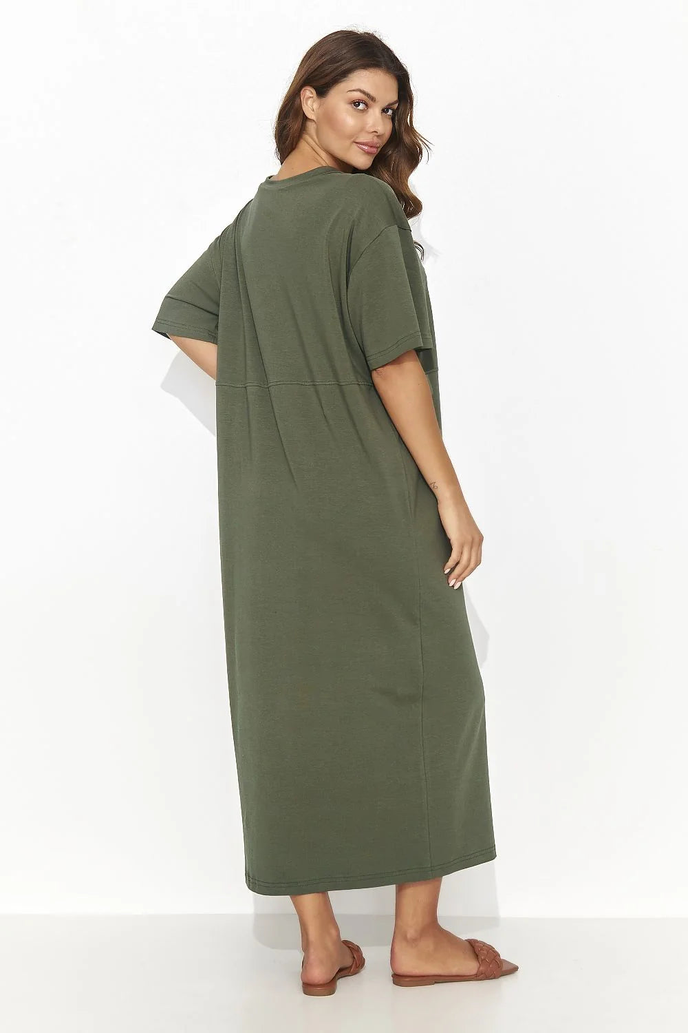 Robe de jour Numinou longue ample manches courtes fente avant plaque dorée encolure V coton respirable été féminine